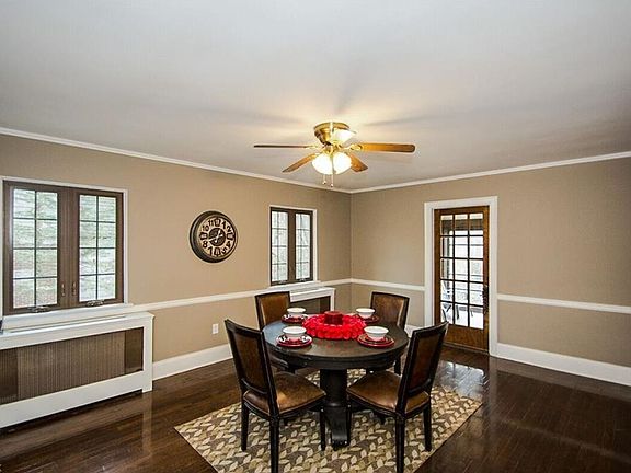 4th image of 728 Palisades Dr