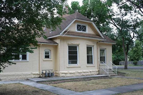 530 Mathews St — Photo 1