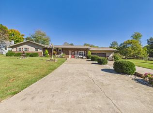 96 Maplewood Cir, Murray, KY 42071