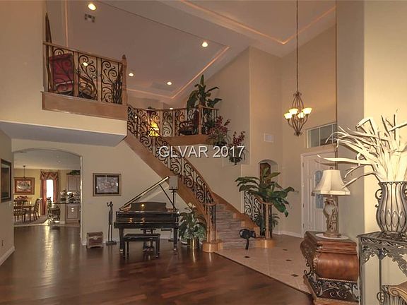 3rd image of 10879 Ickworth Ct