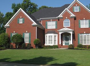 6085 Gaineswood Dr, Roswell, GA 30076