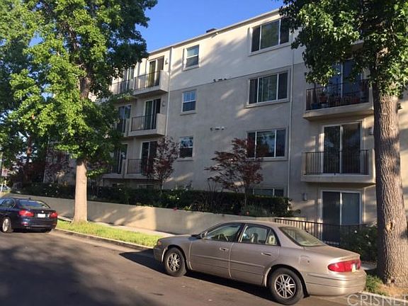 2nd image of 14412 Killion St #107