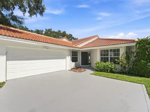 10425 NW 9th Mnr, Pompano Beach, FL 33071