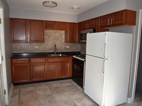 4th image of 406 N Yale Ave #1