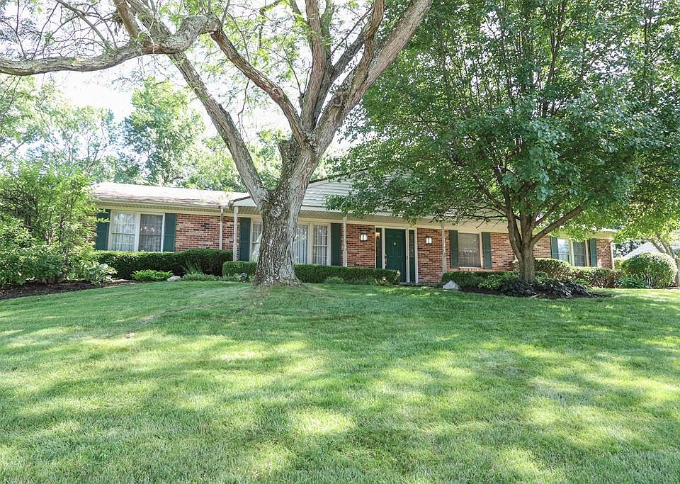 1st image of 215 Marbrook Dr
