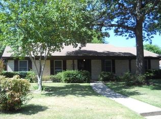 909 Oakwood Dr, Longview, TX 75604