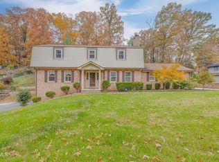 2104 Southcote Dr, Kingsport, TN 37660