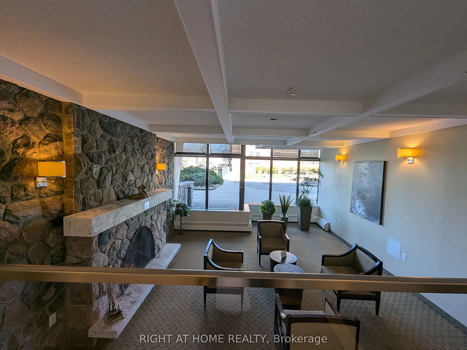 2 bed, $2,500 — Photo 2
