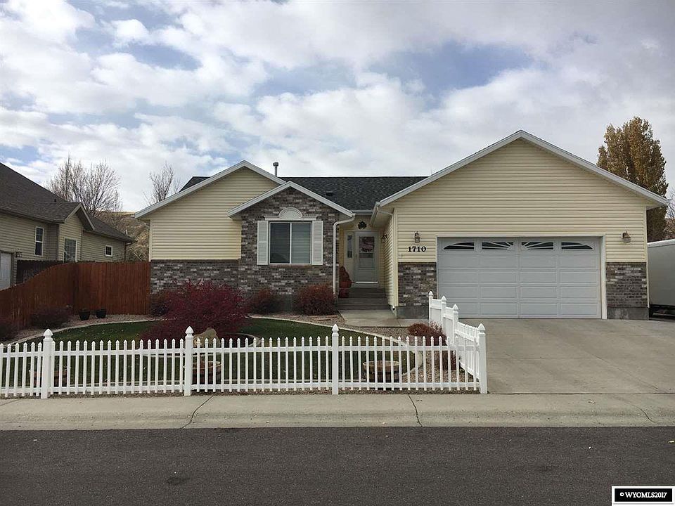 1st image of 1710 New Mexico St