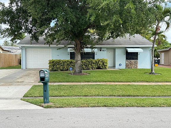2nd image of 6517 Ramblewood Circle