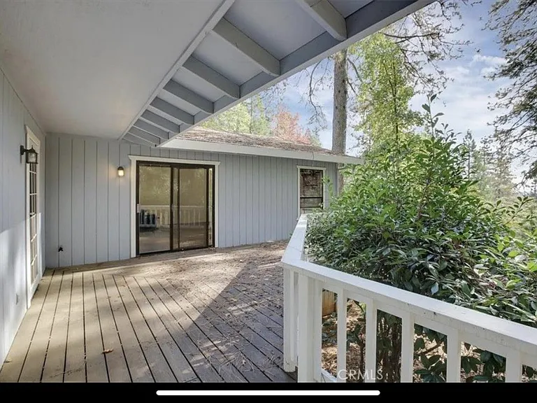 11696 Lower Colfax Rd — Photo 12