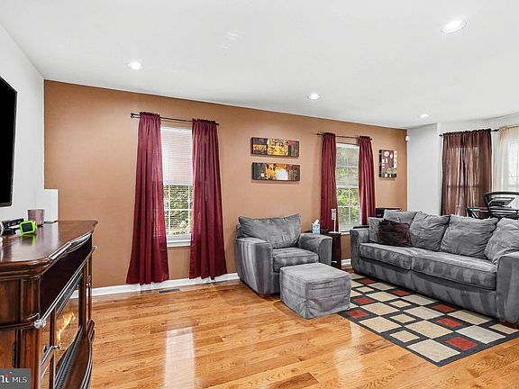 5th image of 6513 Ridgeborne Dr