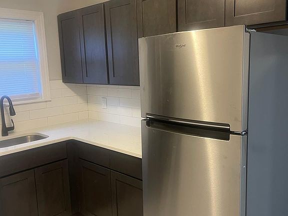 4th image of 175 South St #15