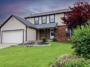 233 Oxford Dr SW, Pataskala, OH 43062