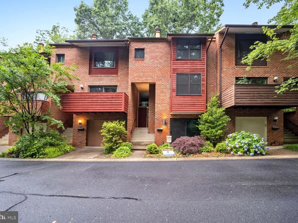 11514 Sunder Ct, Reston, VA 20190