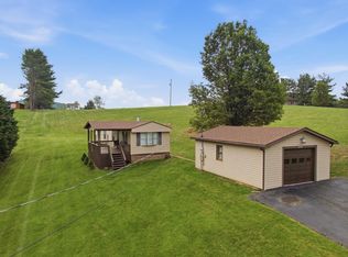 3797 Poppy Ln, Christiansburg, VA 24073