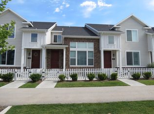 1041 W Painted Horse Ln, Bluffdale, UT 84065