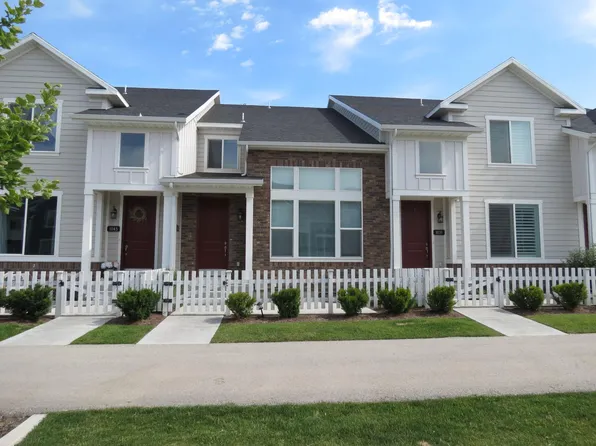 1041 W Painted Horse Ln, Bluffdale, UT 84065