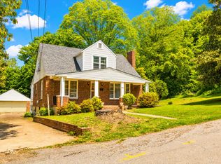 624 E Tyler Ln, Covington, VA 24426