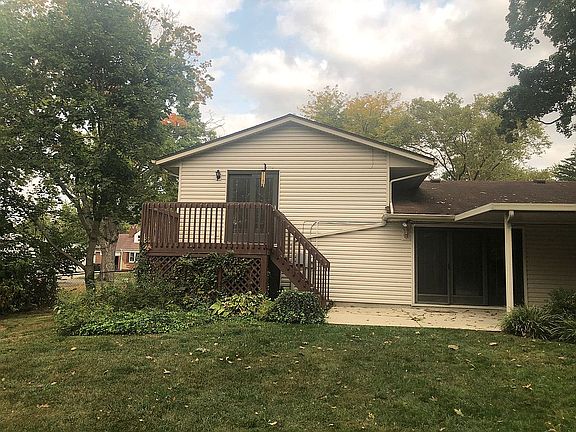 4th image of 2631 Oak Park Ave
