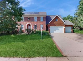 765 Breconshire Ln, Coralville, IA 52241
