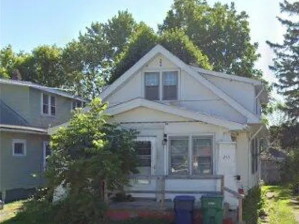 245 74th St, Niagara Falls, NY 14304