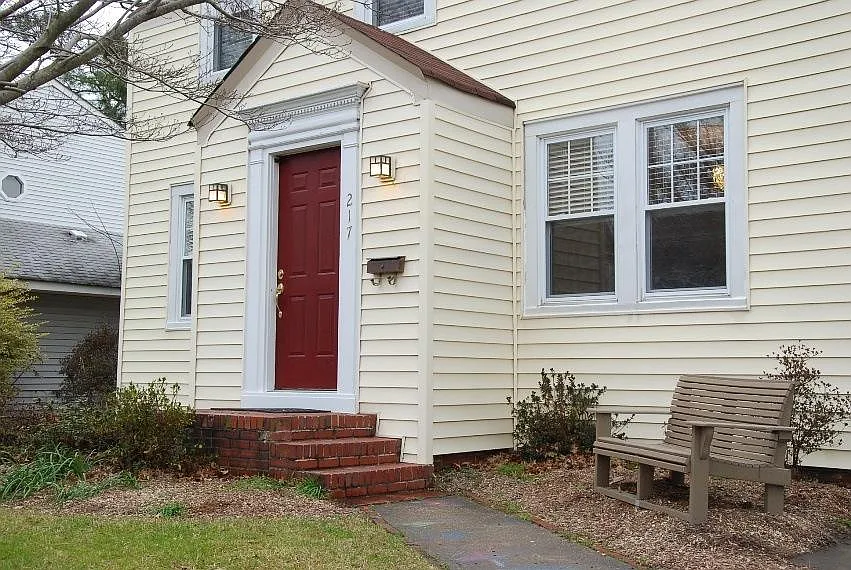 Building Photo - 217 Chesapeake Ave