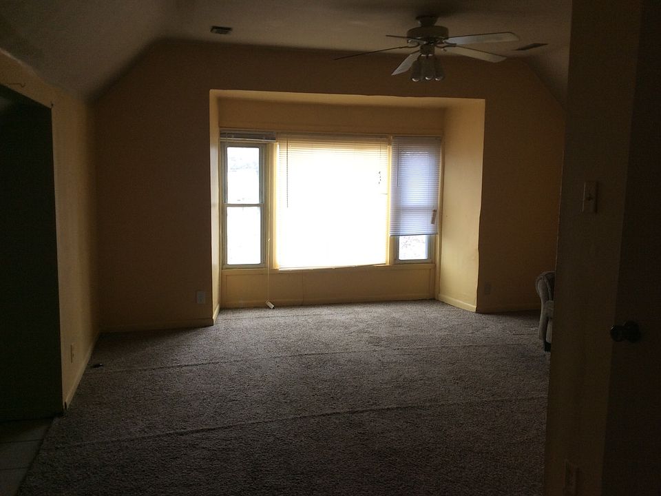 1st image of 1645 C St APT 4