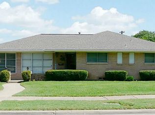 9827 Crestwick Dr, Dallas, TX 75238
