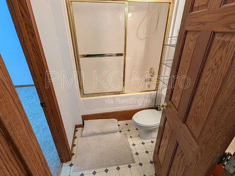 3905 SW 14th St — Photo 45