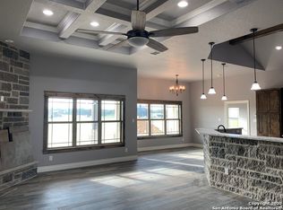157 Westfield Landing, La Vernia, TX 78121