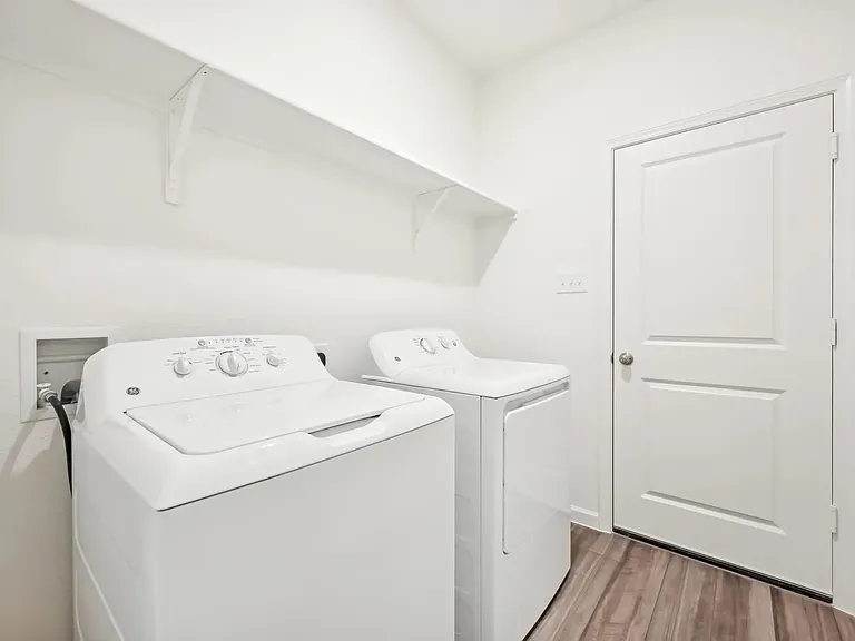 4713 Harlequin Dr — Photo 5