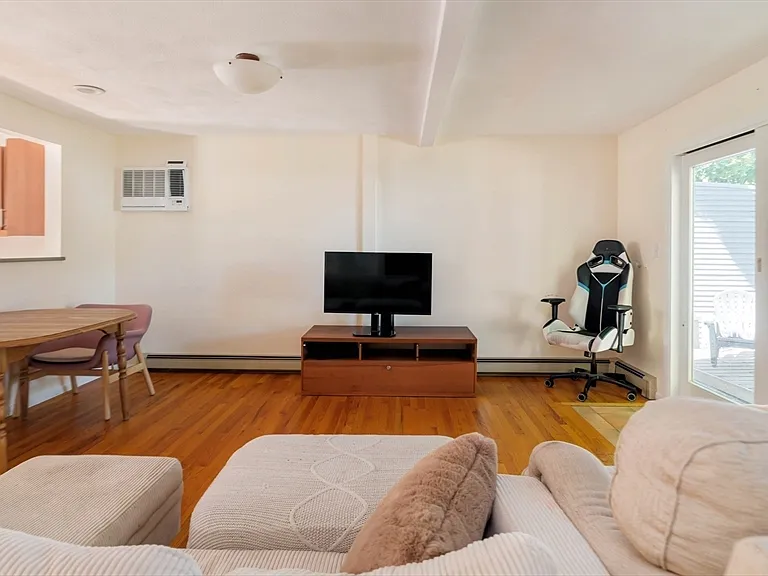 55 Waterhouse St #55 — Photo 6