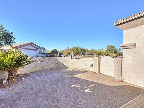 2nd image of 523 W Royal Troon Pl