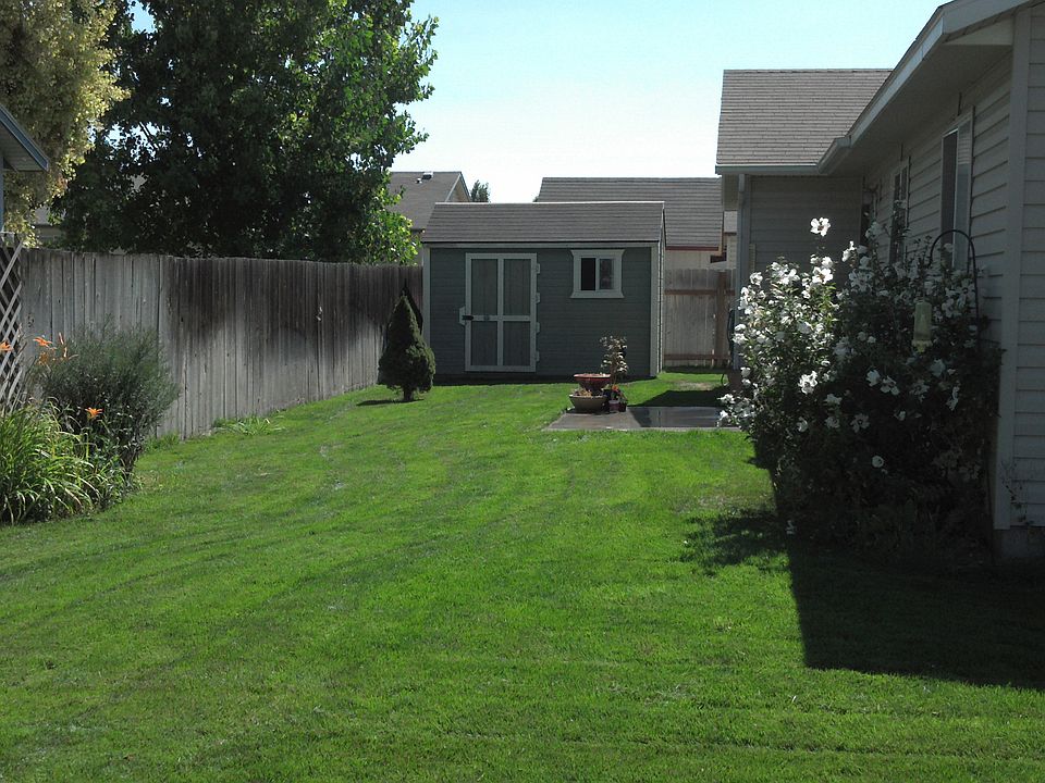 2nd image of 172 N Jefferson St