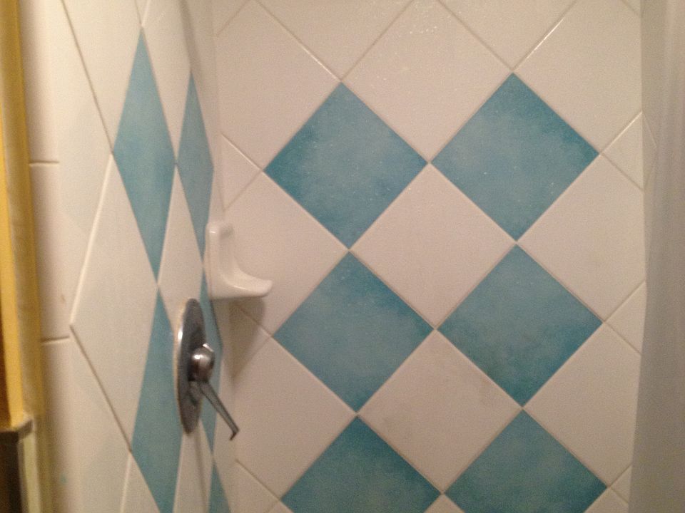 TILED SHOWER UPSTAIRS BATH