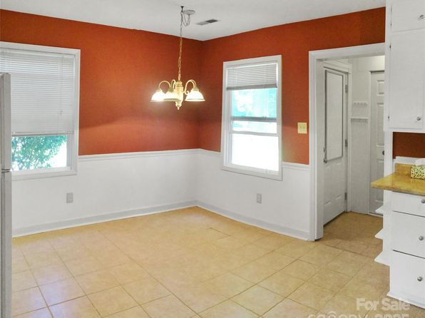 charlotte-north-carolina-6211657 picture