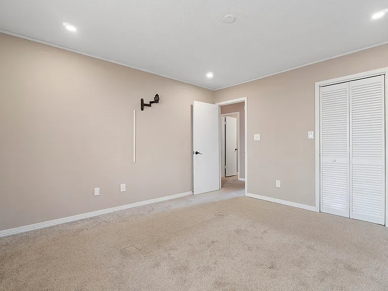 4245 Brookside Dr — Photo 19