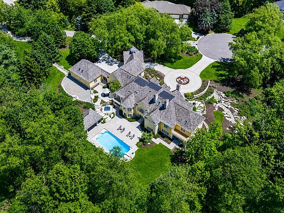 2nd image of 6029 Hillsborough Ct SW