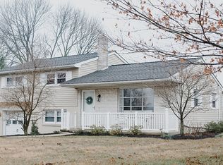 259 N Reamstown Rd, Denver, PA 17517