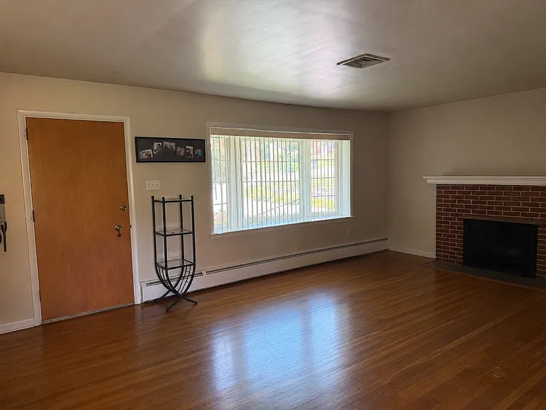 45 Highland Dr — Photo 8