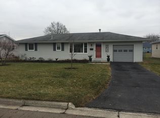 613 Warren Ave, Washington Court House, OH 43160