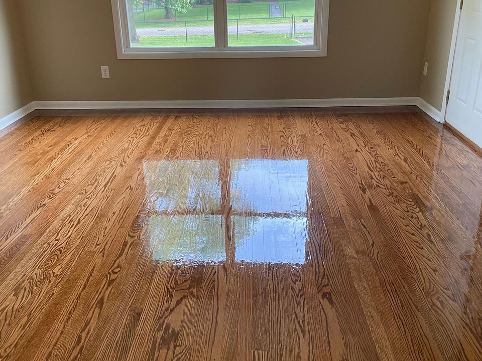 main living area Freshly refinish original oak floors