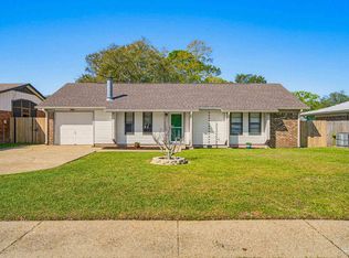 7415 Viewcrest Dr, Pensacola, FL 32504