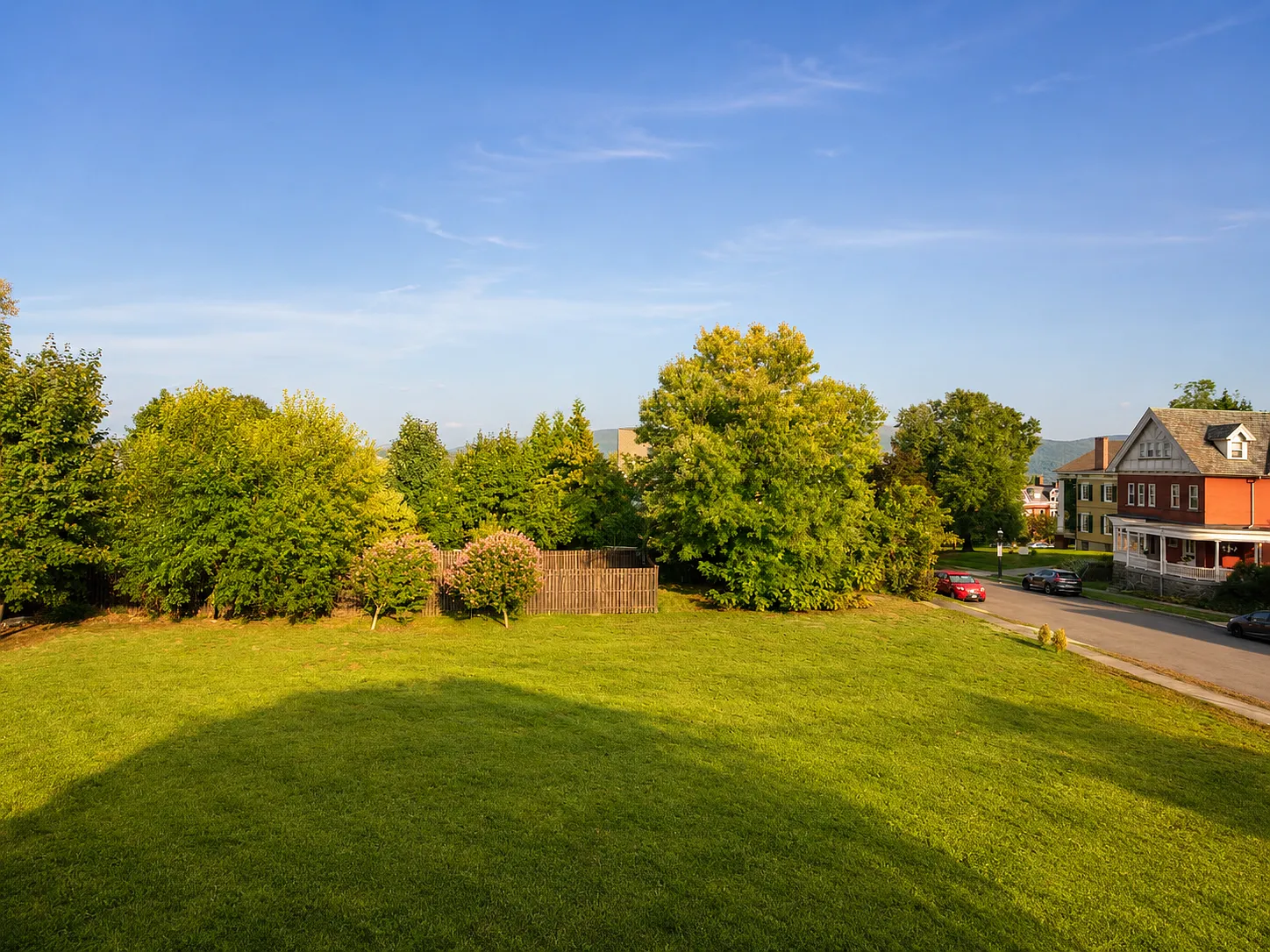 3 bed, 1600 sqft, $2,750 — Photo 3