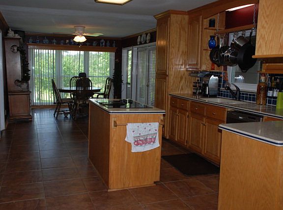 3rd image of 1371 County Road 148