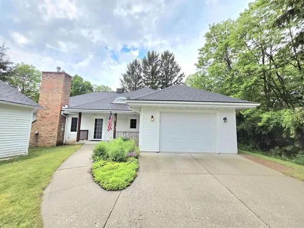 707 Giddings AVENUE, Sheboygan Falls, WI 53085