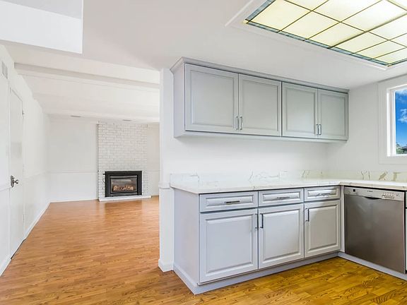 4th image of 3059 Arguello Dr