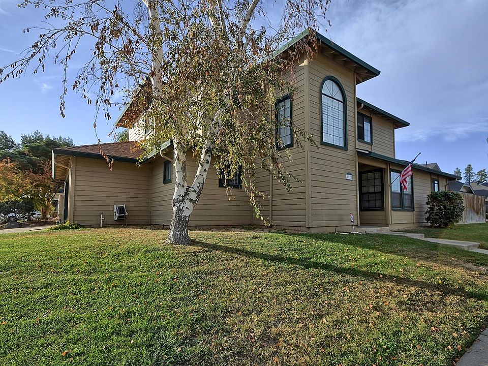 2nd image of 1829 Alder Tree Way