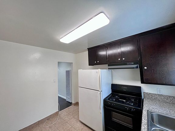 4th image of 11521 Cumpston St APT 2